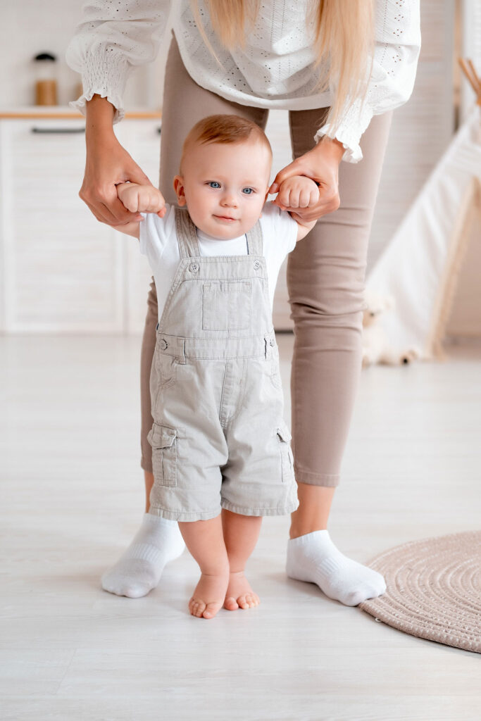 When do Babies Start Walking?